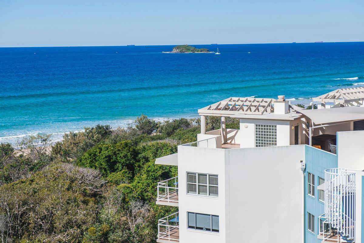 3 Bedroom Top Floor Apartment