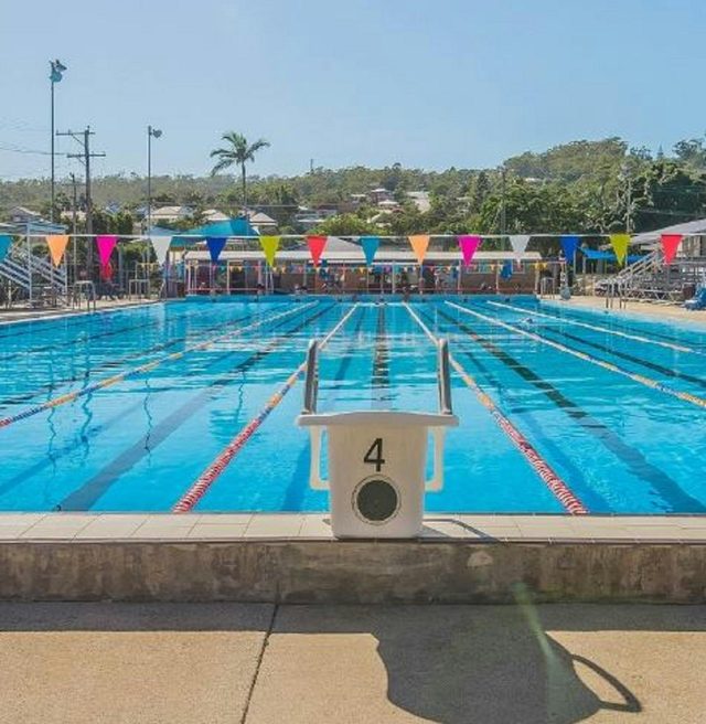 Maclean Olympic Swimming Pool