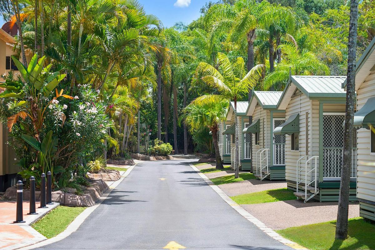 Ashmore Palms Palm Cottages