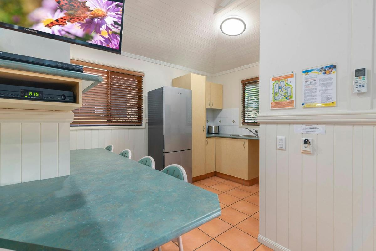 Lorikeet Lodge