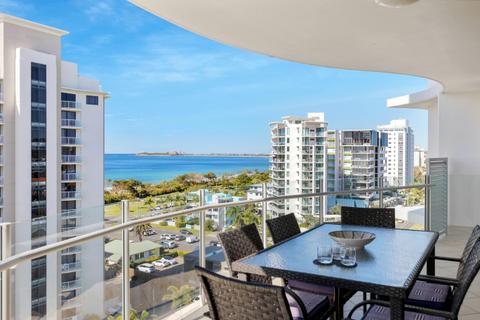 Deluxe 2.5 Bedroom Spa Apartment - Ocean View