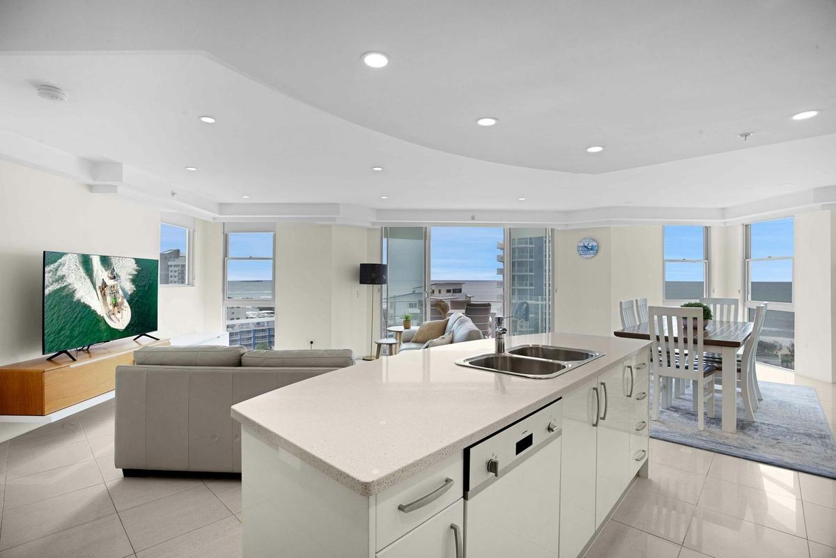 Deluxe 1 Bedroom Spa Apartment - Ocean View