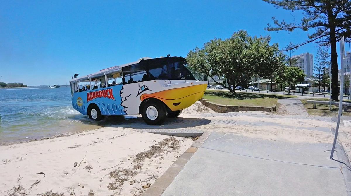 Aquaduck 1 hour city tour and river cruise