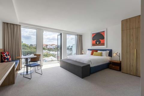 Deluxe Studio Suite