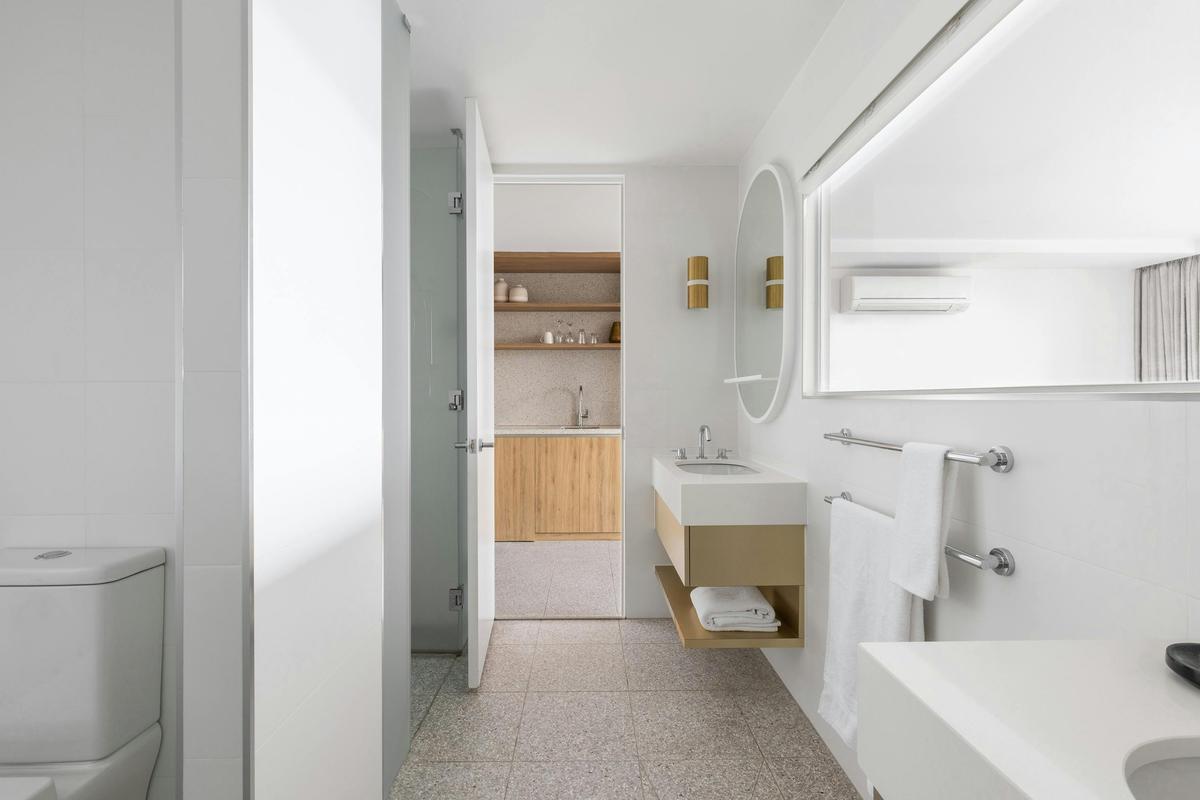 Deluxe Studio Suite