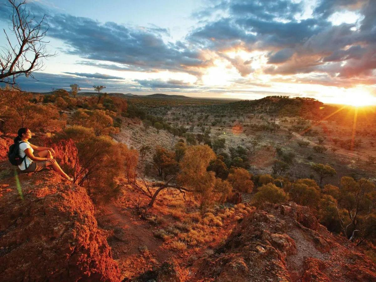 Outback Legends: Stories from Queensland's Past
