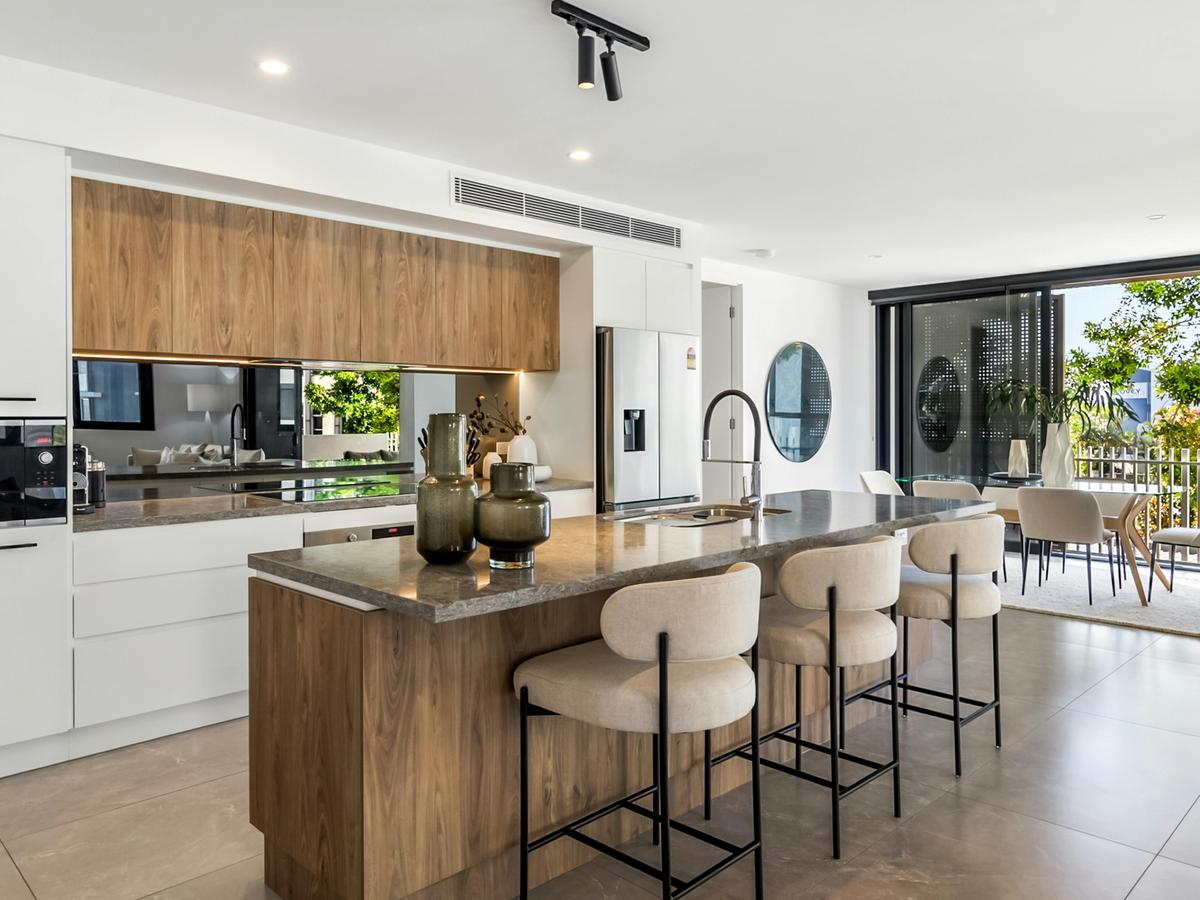 Luxe 3 Bedroom Apartment