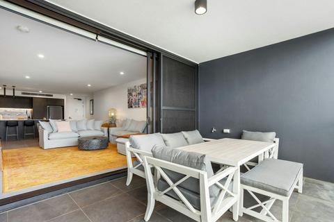 Deluxe 2 Bedroom Apartment