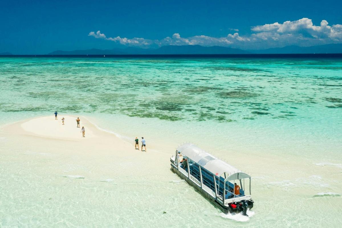 9 Day Brisbane to Daintree Whitsundays Great Barrier Reef Comfort Tour