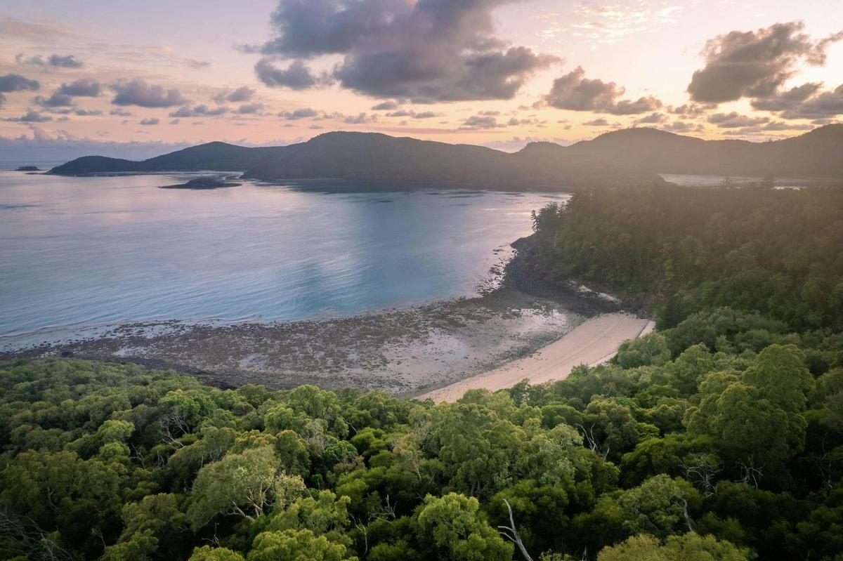 7 Day Brisbane to Cairns with Whitsundays Great Barrier Reef Comfort Tour