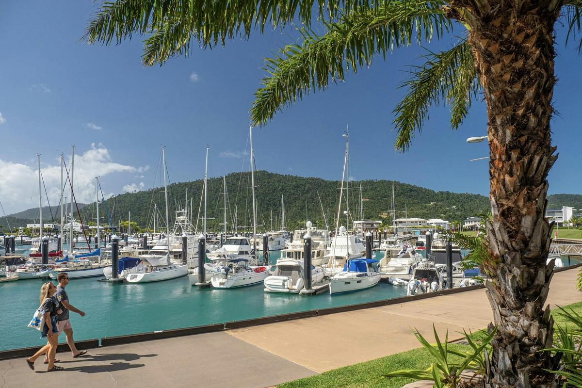 7 Day Brisbane to Cairns with Whitsundays Great Barrier Reef Comfort Tour