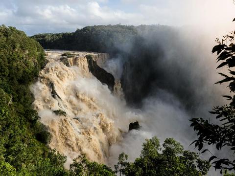 Barron Falls (Din Din)