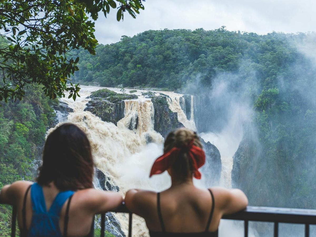 Barron Falls (Din Din)