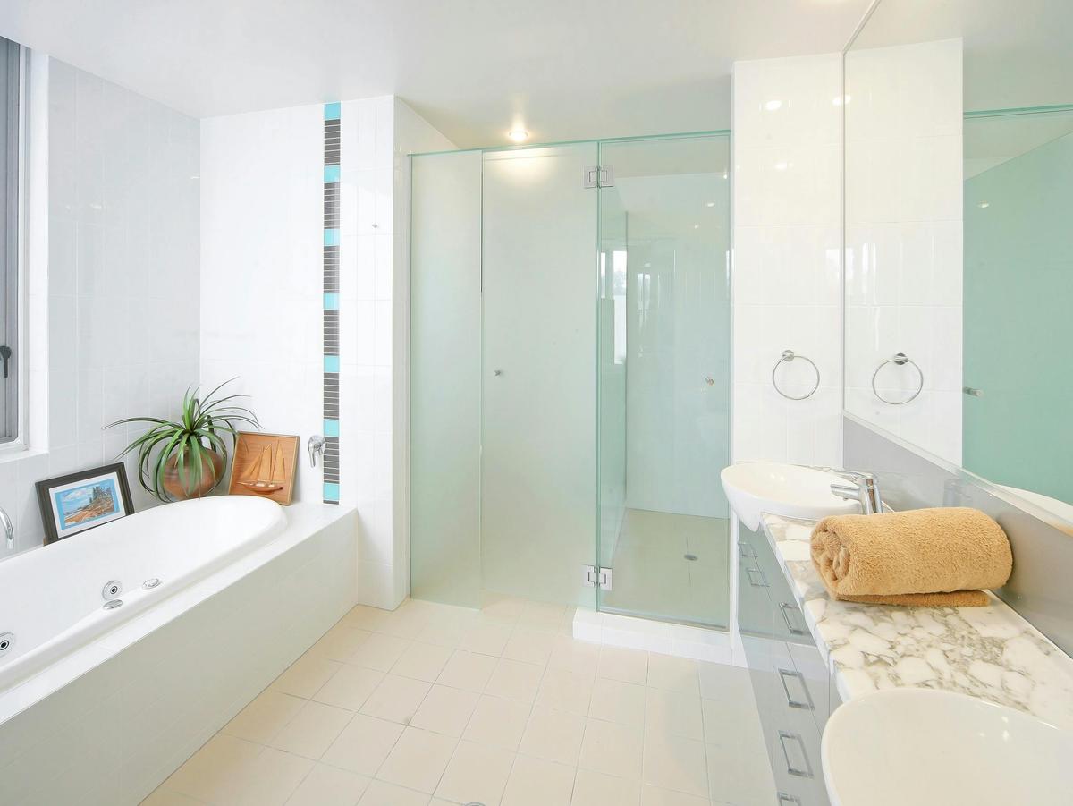 2 Bedroom Courtyard Spa