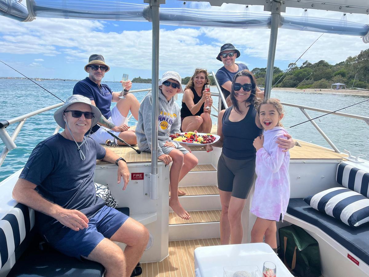 Surfers Paradise to Wavebreak Island 'Pelicans and Picnic' Shared Cruise