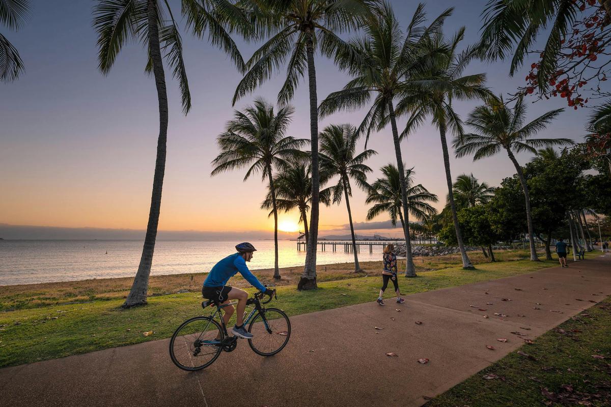 Reef and Rainforest Cycle Tour