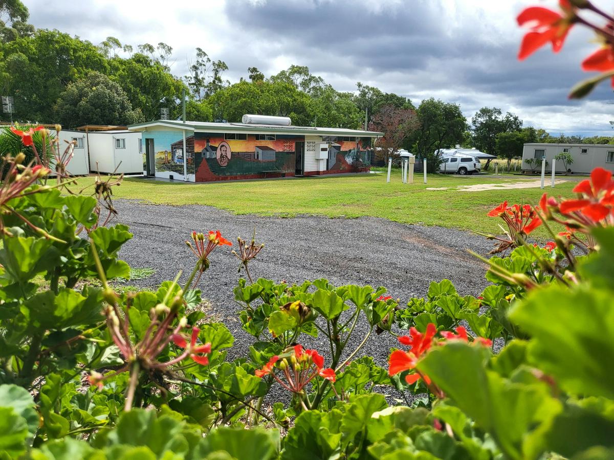 Amenities in the center of the park with plenty of Drive through sites available