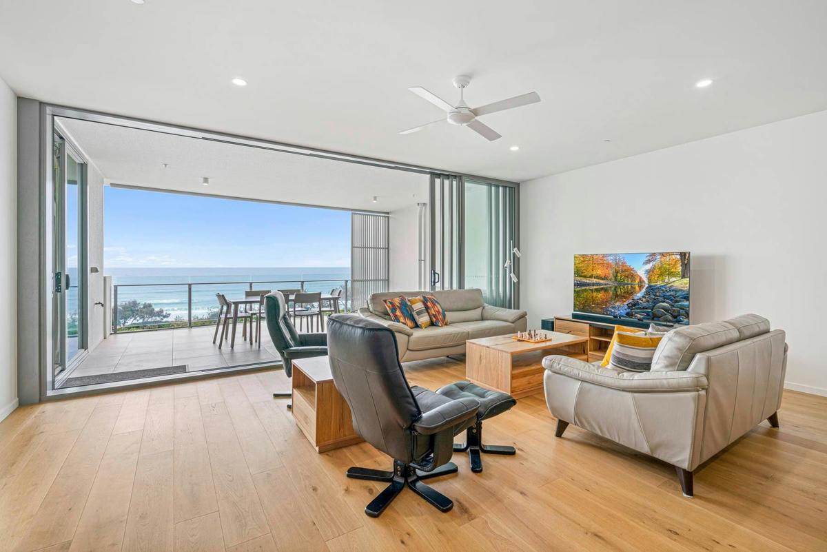 Rise - 3 Bedroom Ocean View Apartment