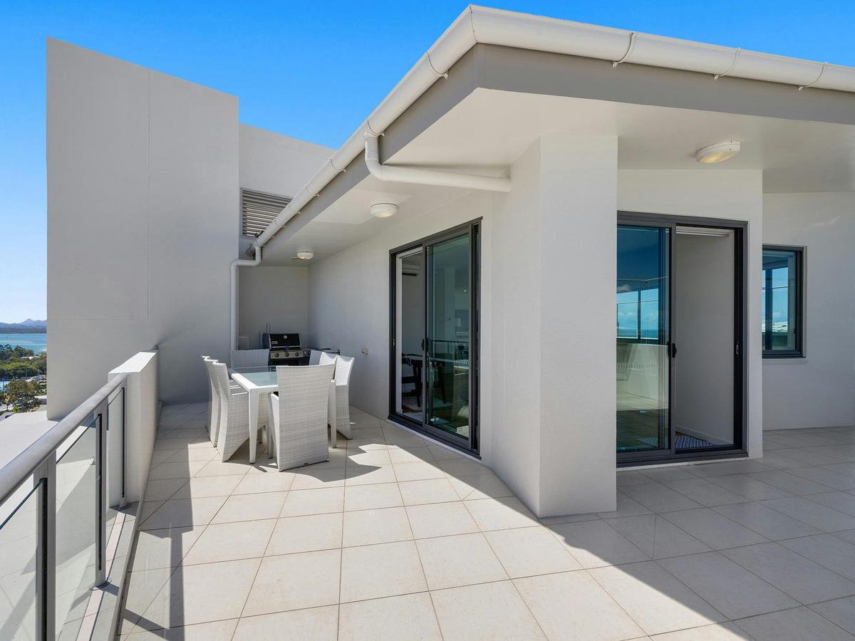 3 Bedroom Penthouse Ocean Views