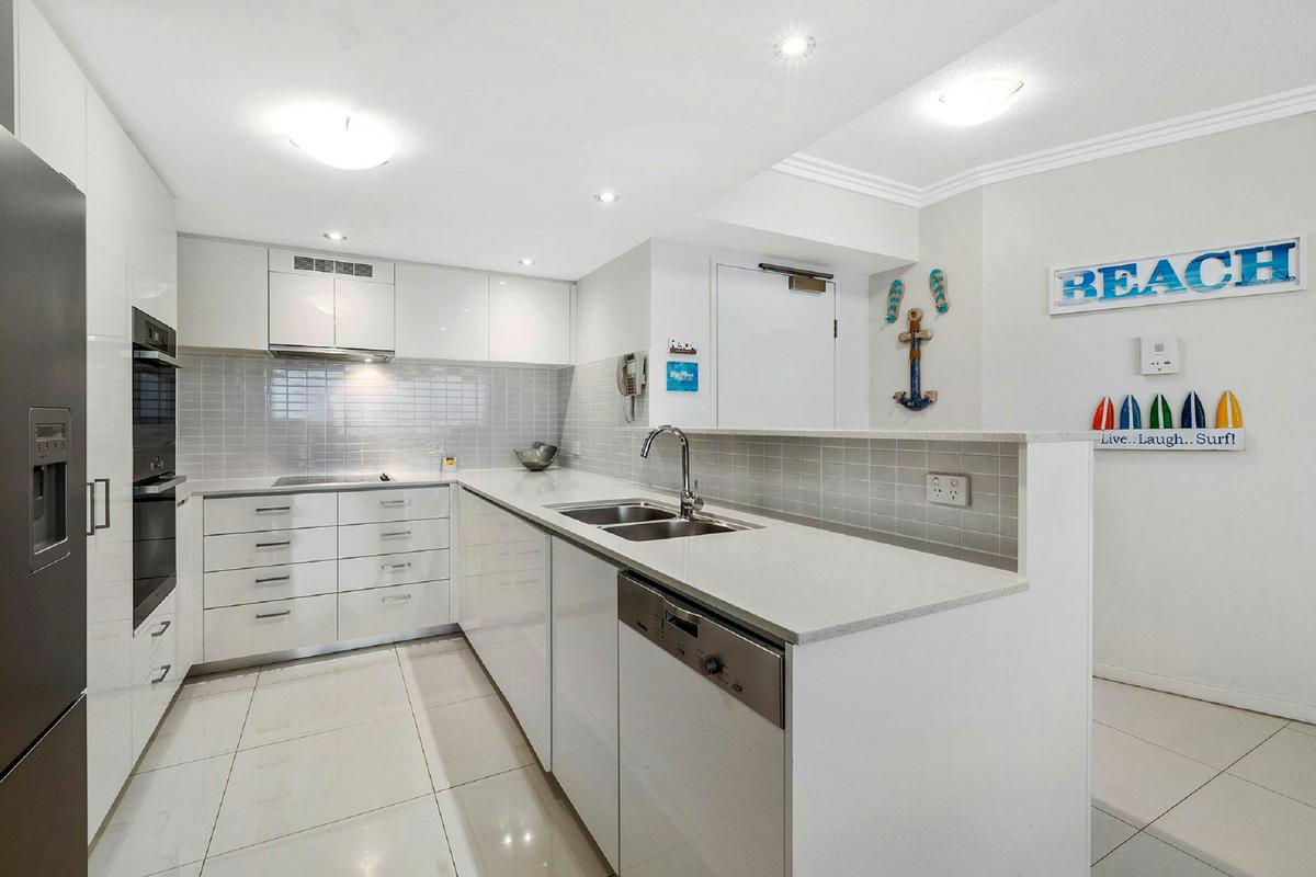 2 Bedroom Ocean View High Floor Apartment (Levels 5 to 10)