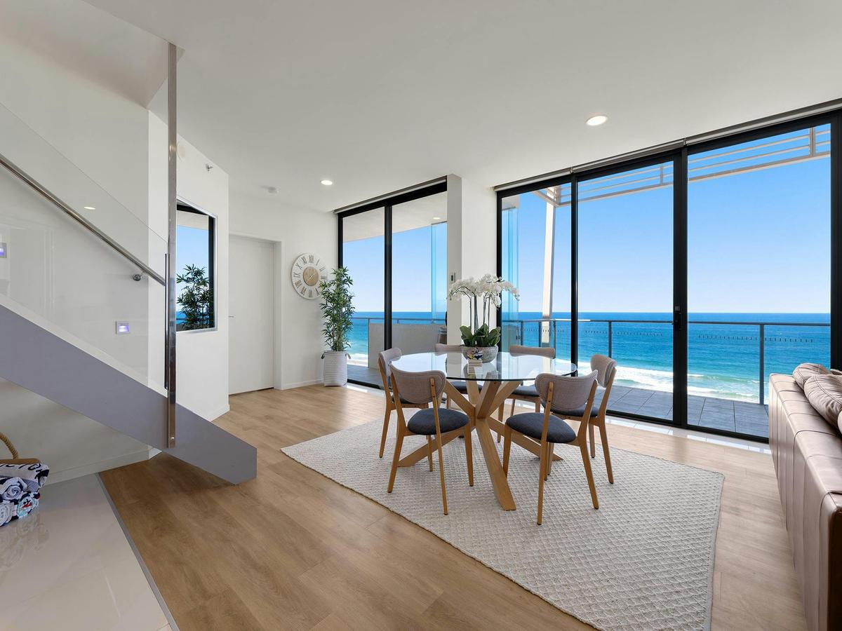 3 Bedroom Penthouse Ocean Views