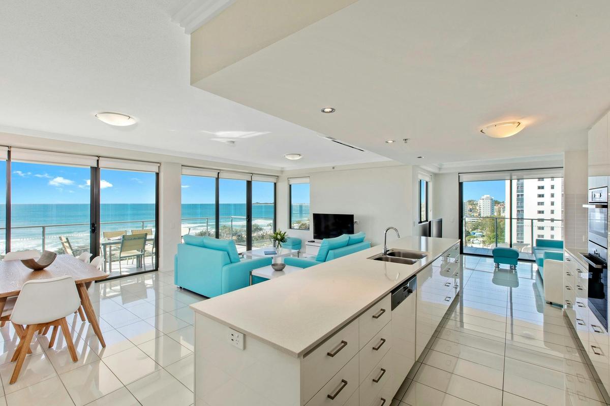 2 Bedroom Ocean View Superior High Floor Apartment (Levels 5 to 10)