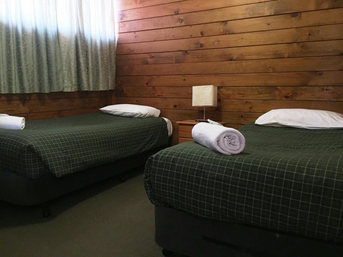 2 Bedroom Country Cottages