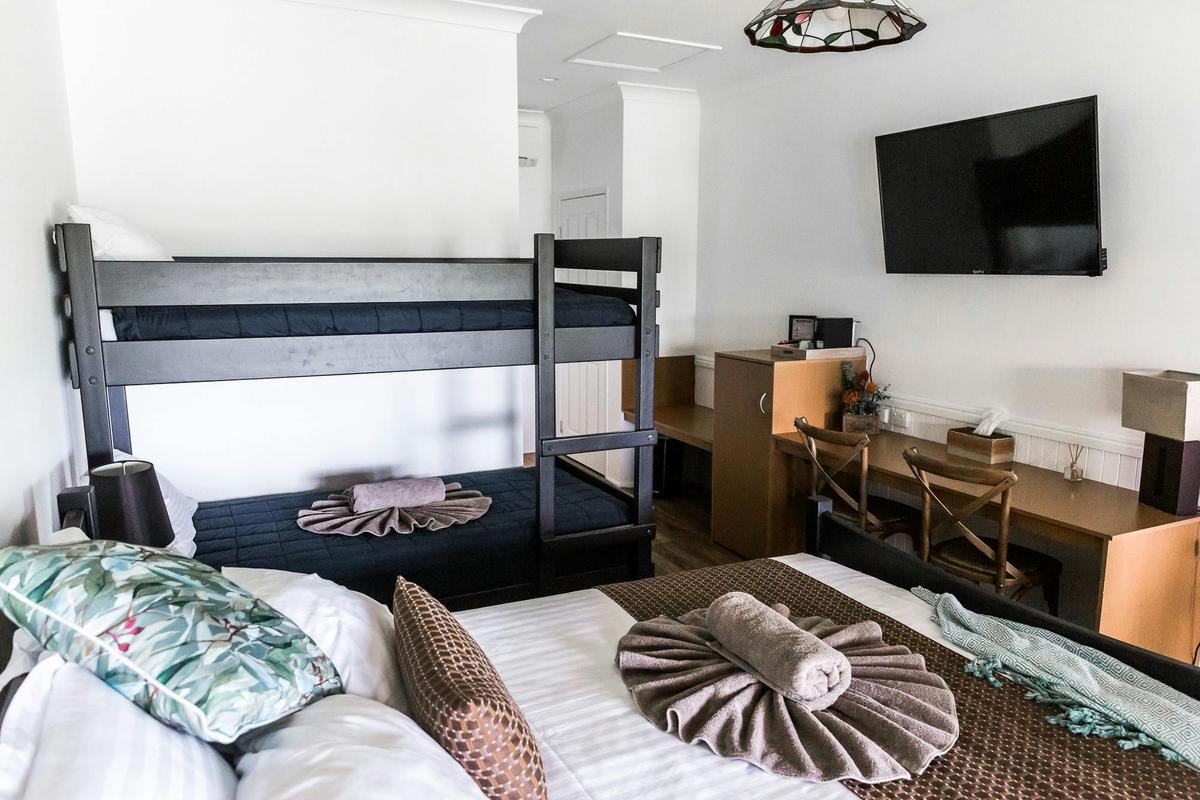 Family Room Sleeps 4