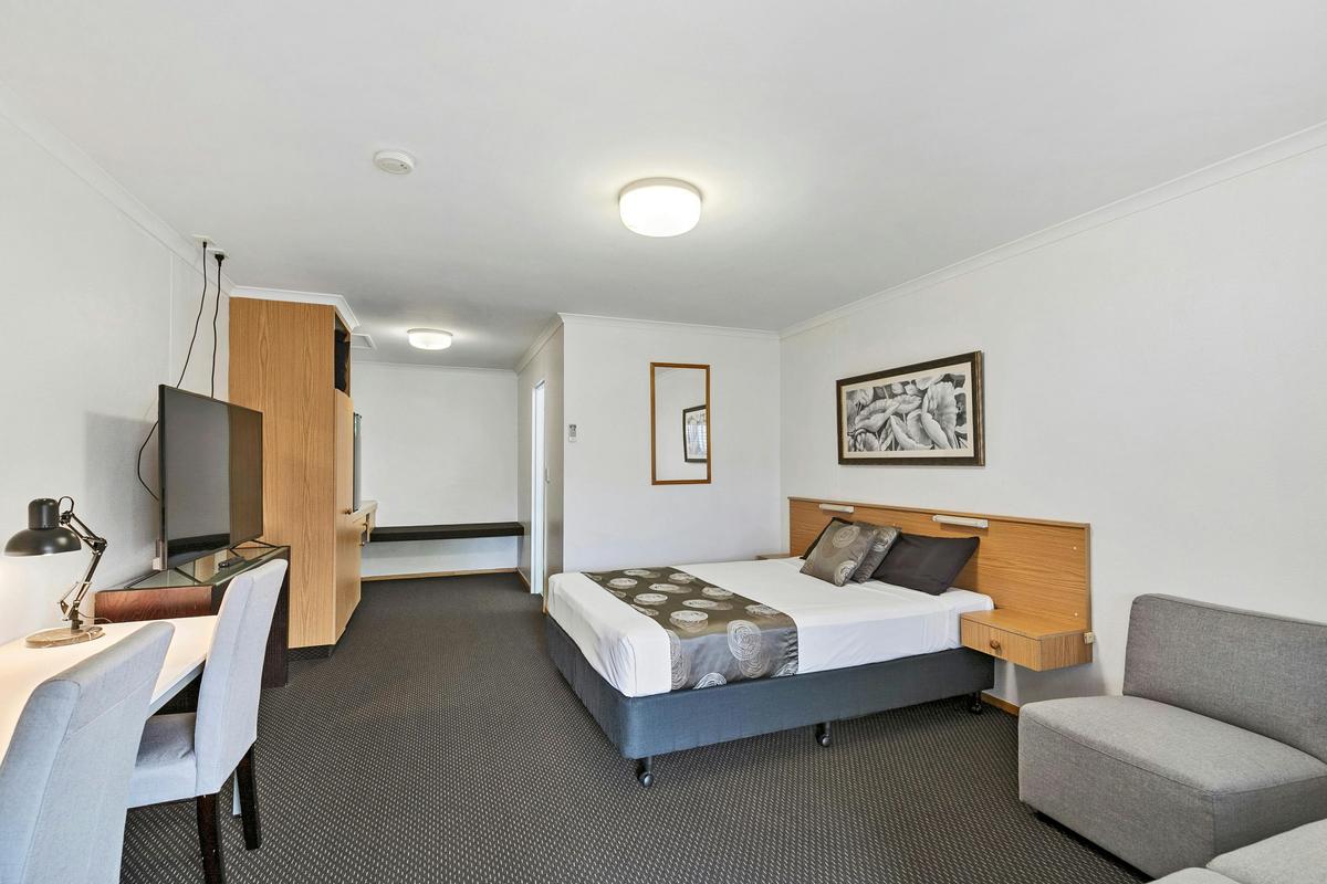 Deluxe Rooms
