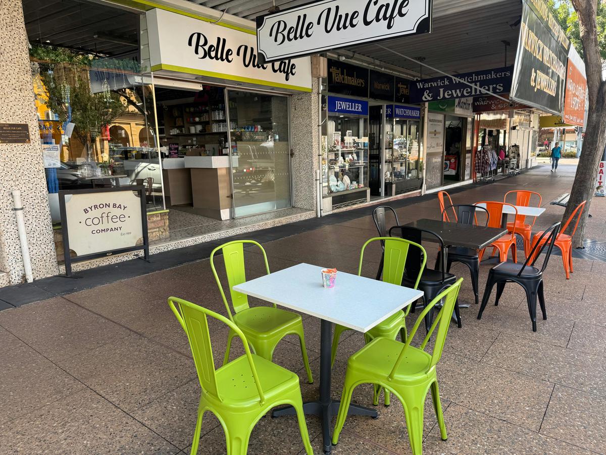 Belle Ve Cafe front