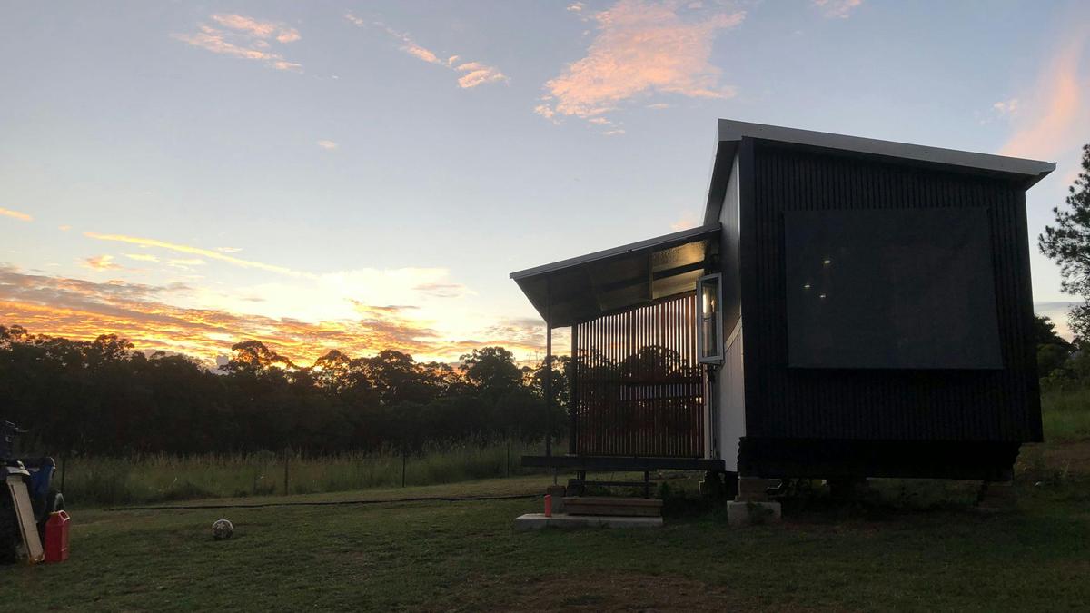 Bee Farm Off-Grid Tiny Home Stay