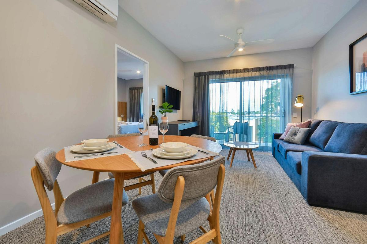 Executive Suite Lounge