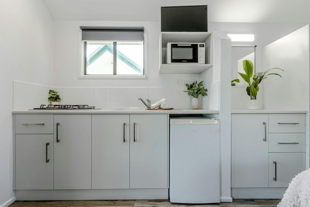 Ensuite Cabin (Studio)