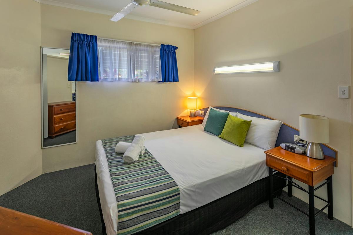 1 Bedroom Holiday Unit