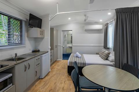 1 Bedroom Tropical Cabin