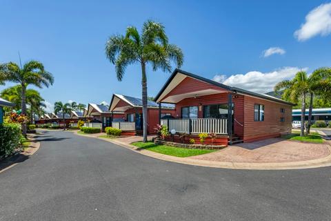 2 Bedroom Luxury Villa - 2 Bath