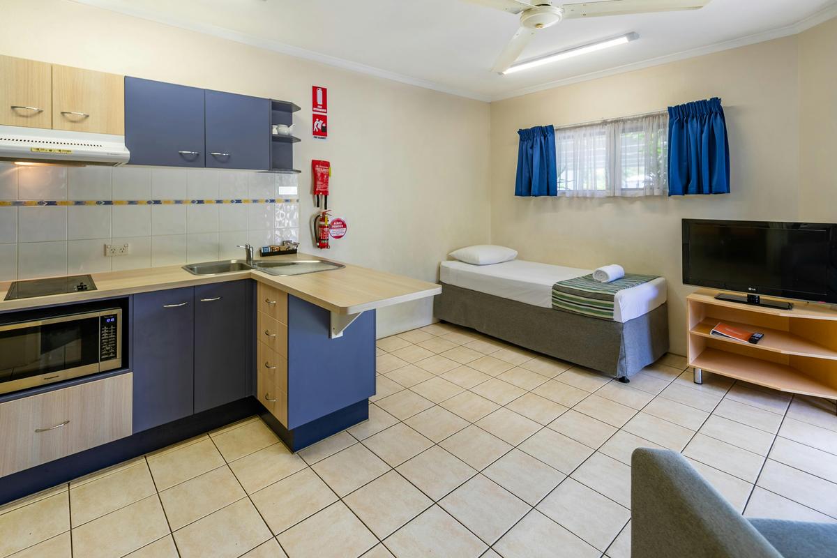 1 Bedroom Holiday Unit