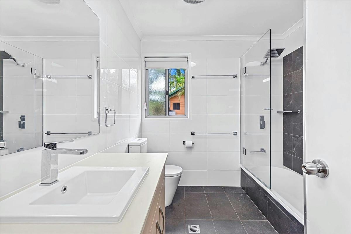3 Bedroom Superior Poolside Villa