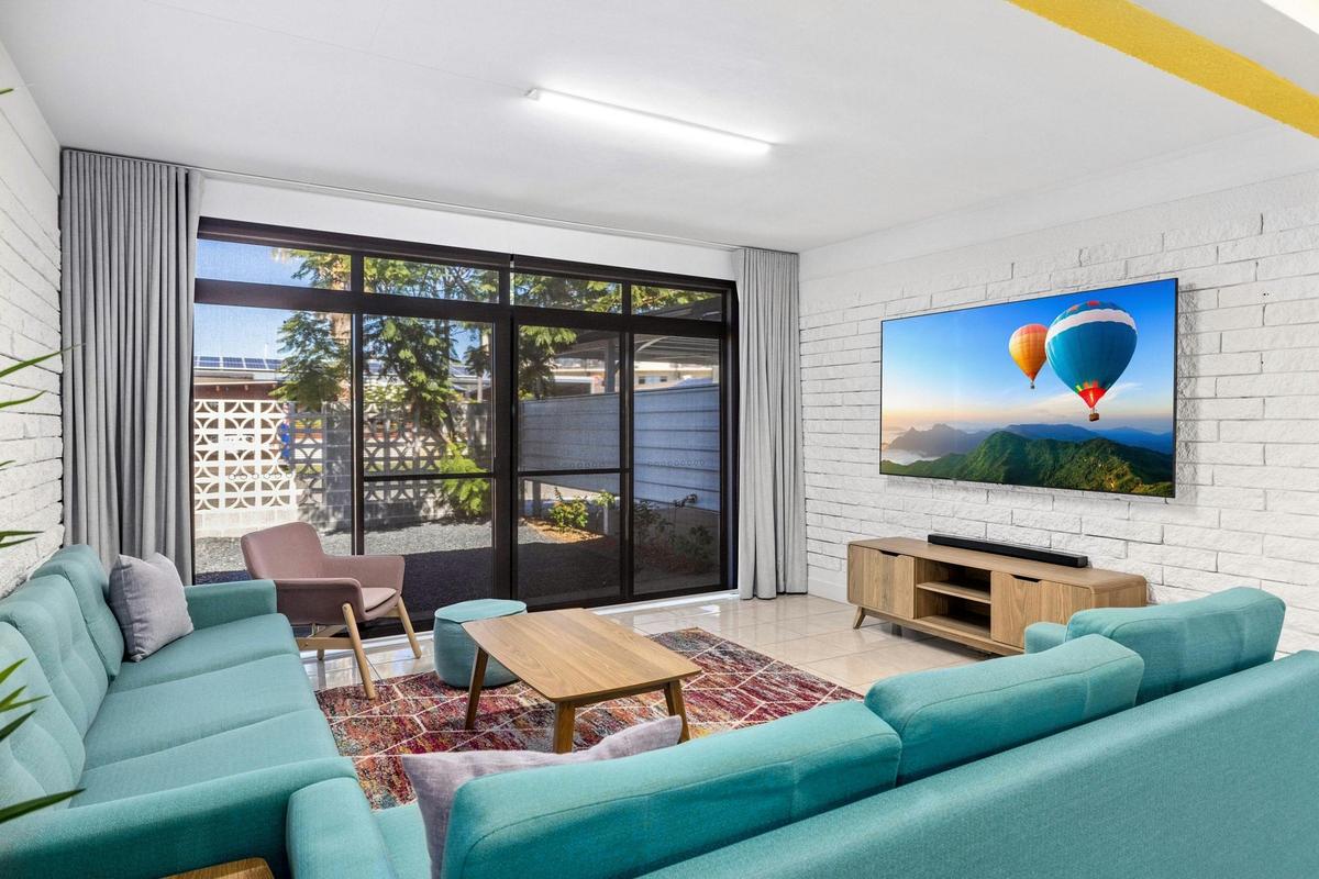Lounge room