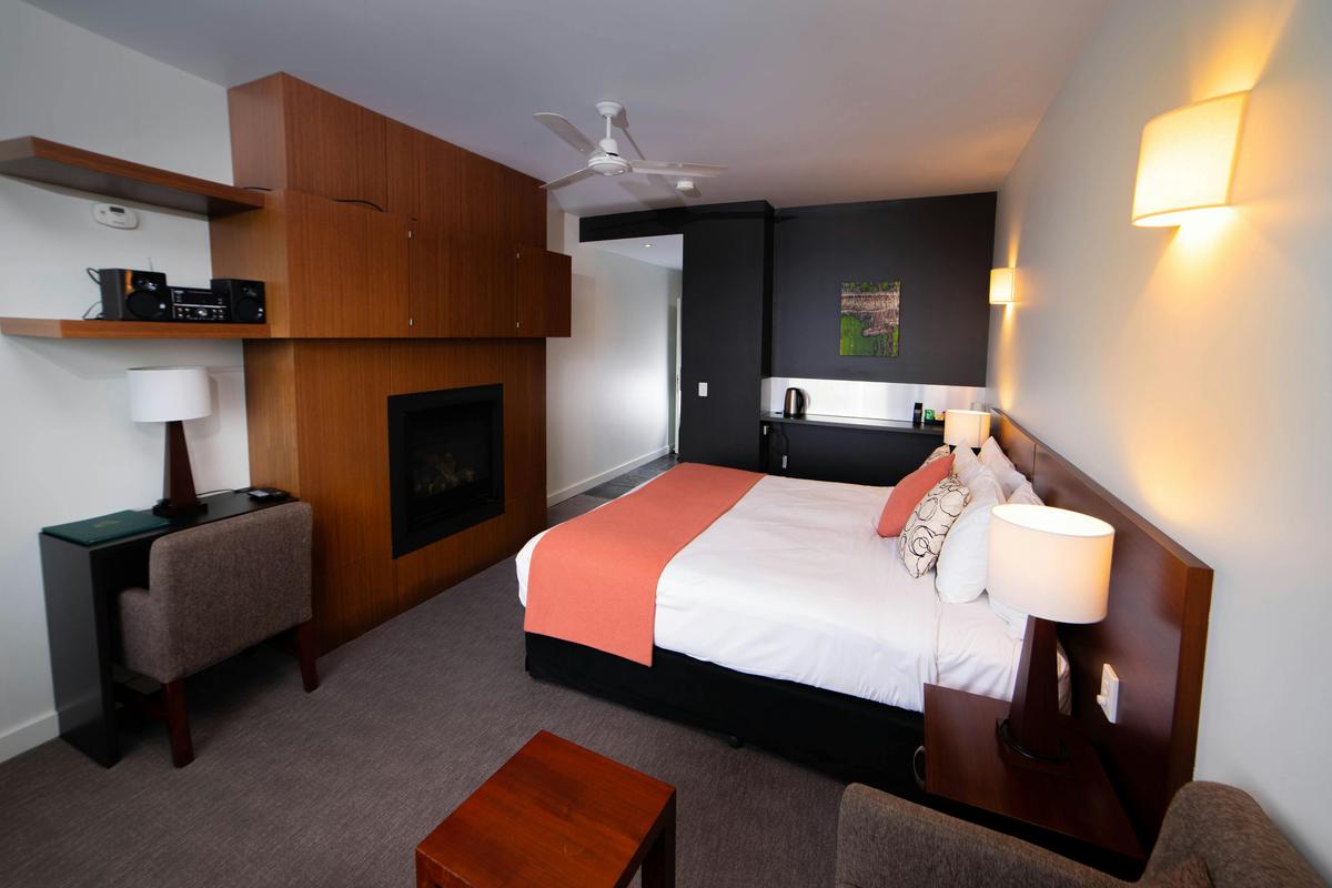 Sky Lodge Studio Apartment