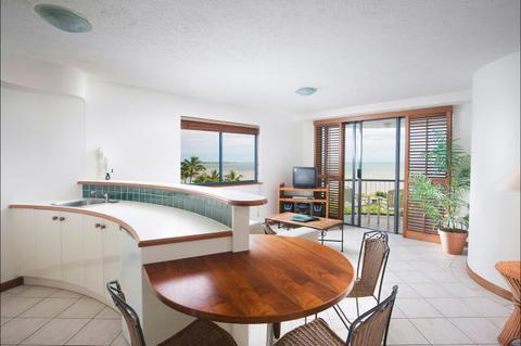 1 Bedroom Ocean Spa Apartment