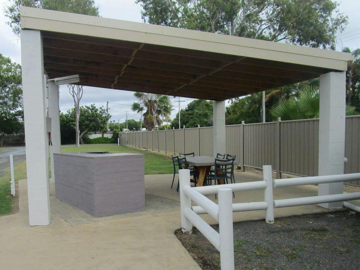 Guest BBQ Gazebo