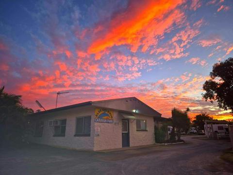 Blue Dolphin Caravan Park
