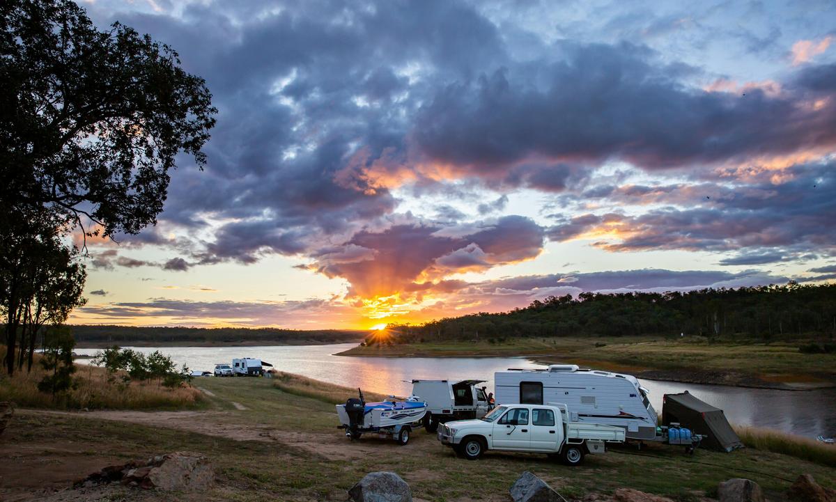 Camping Boondooma Dam