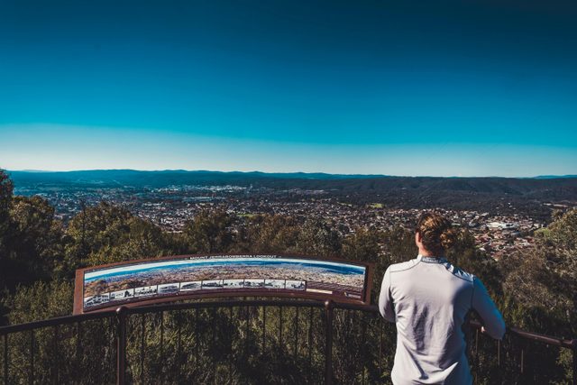 Mount Jerrabomberra Lookout and Walking Track