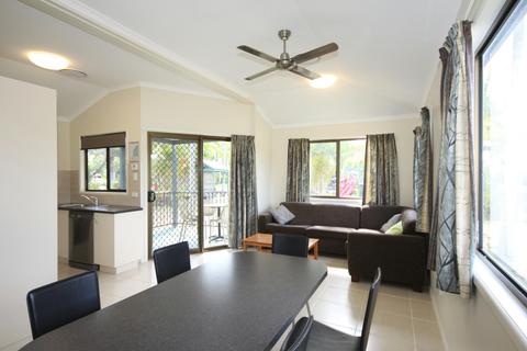 3 Bedroom Holiday Home