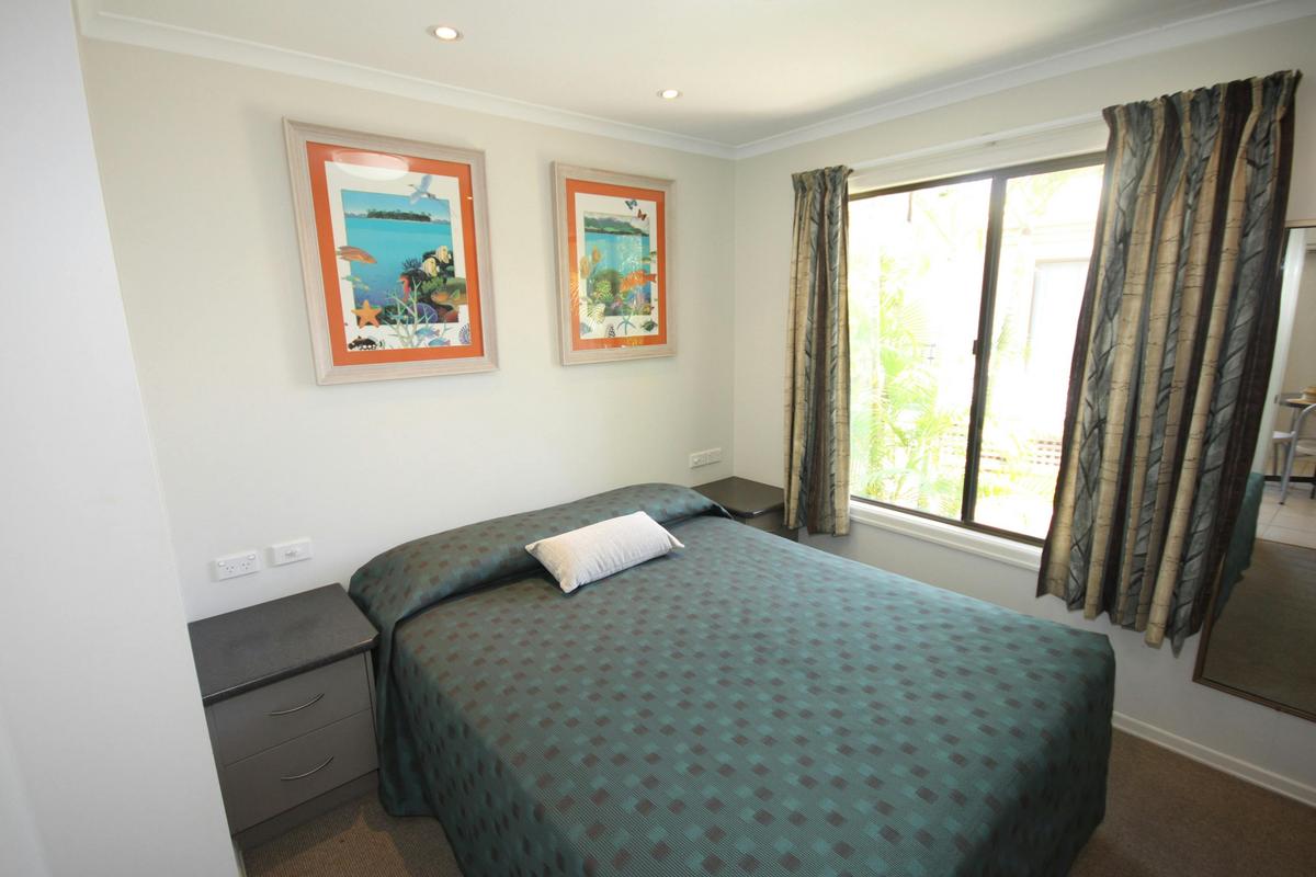 2 Bedroom Holiday Home
