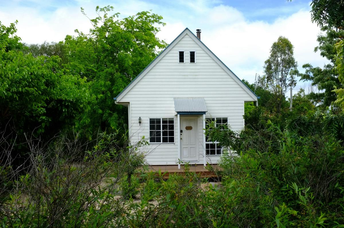 The Silky Oak Cottage
