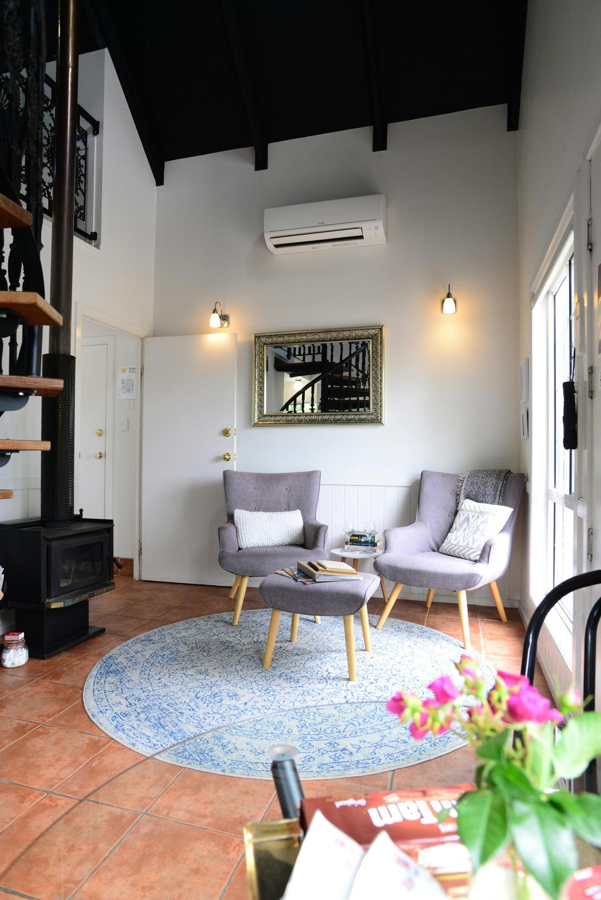 The Silky Oak Cottage