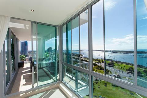 Three Bedroom Ocean View Apartment